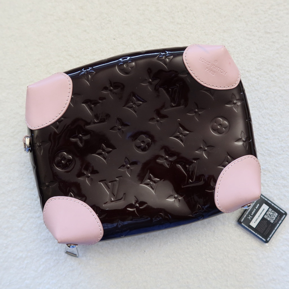 Louis Vuitton Handbags - Louis Vuitton Vernis Crossbody Bag VERY GOOD